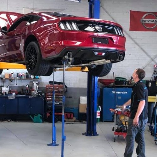Vehicle Lift for Underbody Inspection